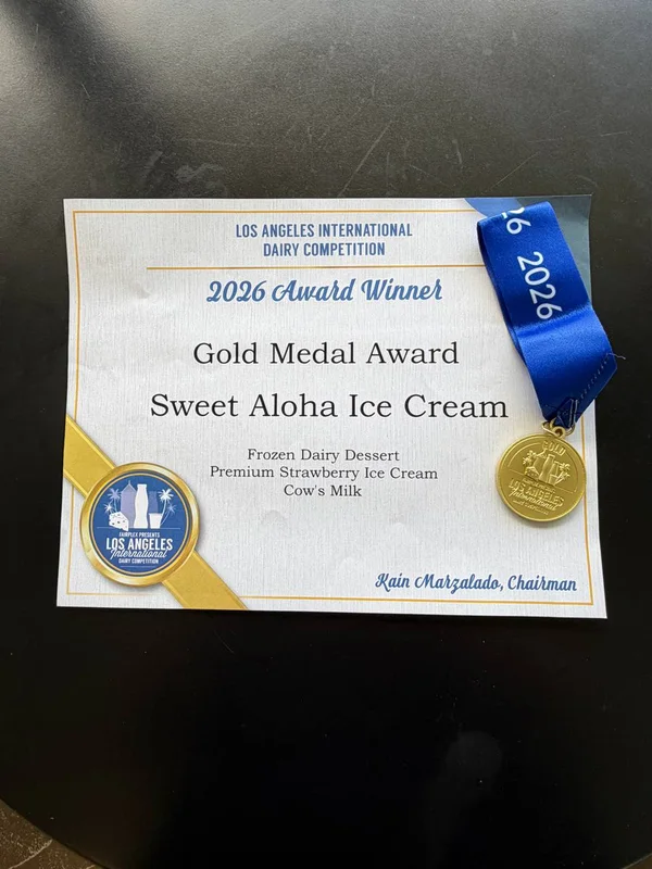Strawberry ice cream with its Gold Medal